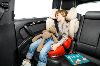 如何保证儿童乘车安全?网友:他们是上帝,我们是仆人