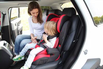 筑牢生命防线 中国普及儿童安全座椅的必要性与深远意义